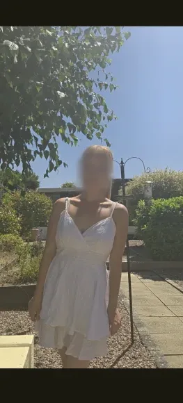Azzurra, 31 anni